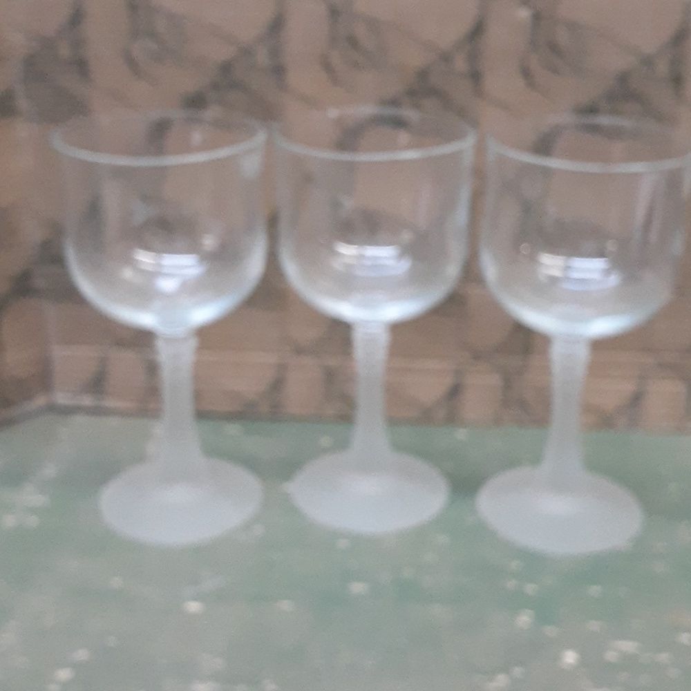 ‎Hana Cristal D"Arques-Durand CRA37 wine goblets with stunning frosted